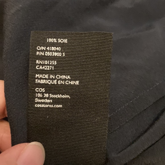 COS 100% Silk Structured puffy Sleeve Dress Navy Blue Size 6 - Picture 5 of 7